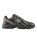 New Balance 740 Black Metallic