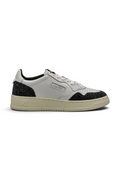 Autry Medalist Low Leather White / Stars Off Black (Women's)